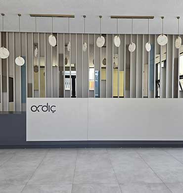 Ardıç Cam Temelli İdari Binası